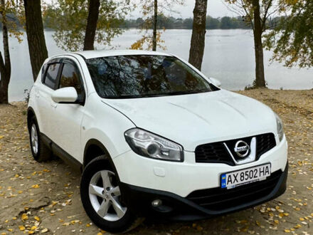 Білий Ніссан Кашкай, об'ємом двигуна 2 л та пробігом 200 тис. км за 10000 $, фото 1 на Automoto.ua