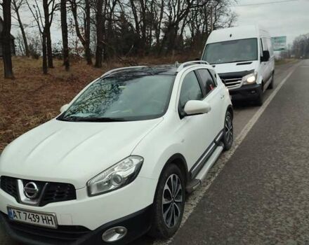 Белый Ниссан Кашкай, объемом двигателя 1.6 л и пробегом 230 тыс. км за 10500 $, фото 1 на Automoto.ua