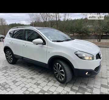 Ніссан Кашкай 2012 у Новояворівськ на Automoto.ua Білий Ніссан Кашкай, об'ємом двигуна 1.46 л та пробігом 191 тис. км за 11600 $, фото 1 на Automoto.ua