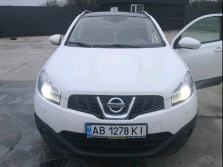 Белый Ниссан Кашкай, объемом двигателя 1.5 л и пробегом 258 тыс. км за 9999 $, фото 1 на Automoto.ua
