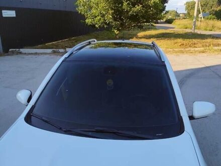 Белый Ниссан Кашкай, объемом двигателя 1.6 л и пробегом 250 тыс. км за 10700 $, фото 1 на Automoto.ua