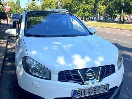 Белый Ниссан Кашкай, объемом двигателя 2 л и пробегом 120 тыс. км за 11200 $, фото 1 на Automoto.ua