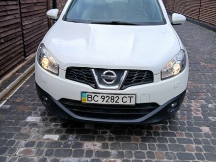 Белый Ниссан Кашкай, объемом двигателя 2 л и пробегом 97 тыс. км за 11628 $, фото 1 на Automoto.ua