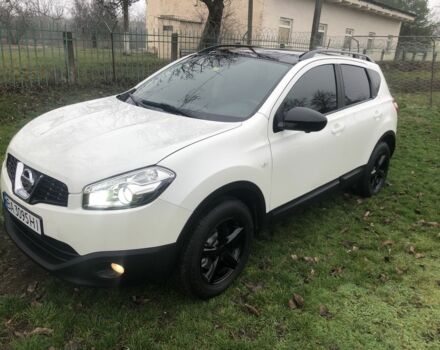 Белый Ниссан Кашкай, объемом двигателя 2 л и пробегом 220 тыс. км за 11000 $, фото 1 на Automoto.ua