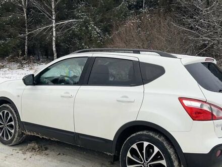 Білий Ніссан Кашкай, об'ємом двигуна 1.5 л та пробігом 202 тис. км за 14000 $, фото 1 на Automoto.ua