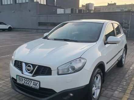 Ниссан Кашкай 2013 в Хмельницком на Automoto.ua Белый Ниссан Кашкай, объемом двигателя 1.6 л и пробегом 180 тыс. км за 11000 $, фото 1 на Automoto.ua