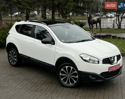 Белый Ниссан Кашкай, объемом двигателя 1.6 л и пробегом 182 тыс. км за 11399 $, фото 1 на Automoto.ua