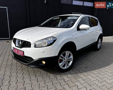 Белый Ниссан Кашкай, объемом двигателя 1.5 л и пробегом 229 тыс. км за 11600 $, фото 1 на Automoto.ua