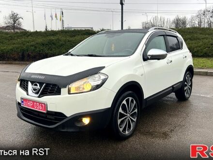 Білий Ніссан Кашкай, об'ємом двигуна 1.5 л та пробігом 181 тис. км за 11300 $, фото 1 на Automoto.ua