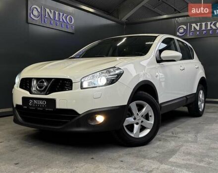 Білий Ніссан Кашкай, об'ємом двигуна 1.6 л та пробігом 141 тис. км за 10000 $, фото 1 на Automoto.ua