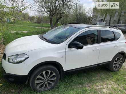 Ніссан Кашкай 2013 у Чернігові на Automoto.ua Білий Ніссан Кашкай, об'ємом двигуна 1.6 л та пробігом 109 тис. км за 14500 $, фото 1 на Automoto.ua