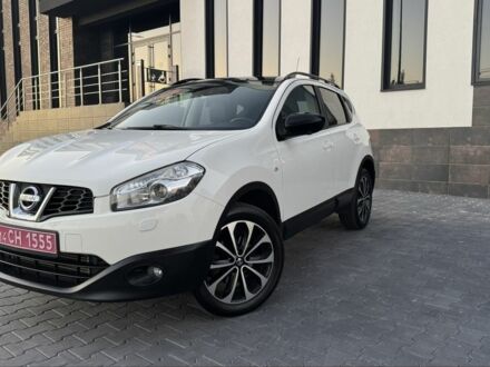 Белый Ниссан Кашкай, объемом двигателя 1.6 л и пробегом 231 тыс. км за 12399 $, фото 1 на Automoto.ua