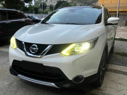 Білий Ніссан Кашкай, об'ємом двигуна 1.6 л та пробігом 84 тис. км за 8100 $, фото 1 на Automoto.ua