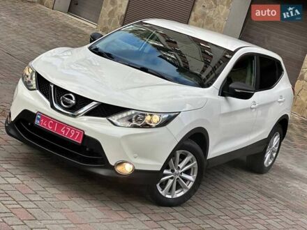 Ниссан Кашкай 2014 в Надворной на Automoto.ua Белый Ниссан Кашкай, объемом двигателя 1.5 л и пробегом 292 тыс. км за 13899 $, фото 1 на Automoto.ua