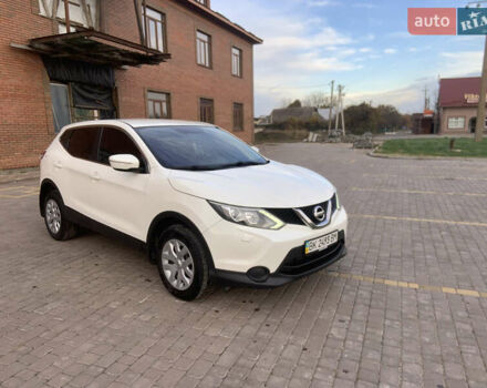 Белый Ниссан Кашкай, объемом двигателя 1.2 л и пробегом 140 тыс. км за 10850 $, фото 1 на Automoto.ua