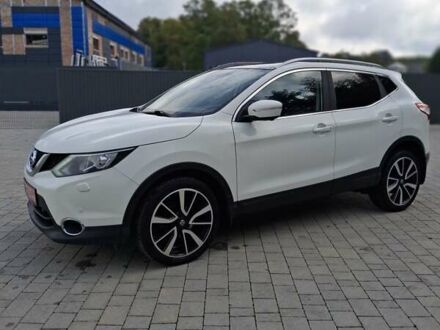 Белый Ниссан Кашкай, объемом двигателя 1.6 л и пробегом 211 тыс. км за 14600 $, фото 1 на Automoto.ua