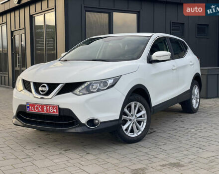 Білий Ніссан Кашкай, об'ємом двигуна 1.6 л та пробігом 238 тис. км за 13200 $, фото 1 на Automoto.ua