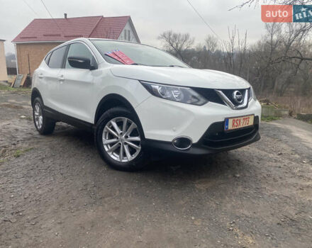 Білий Ніссан Кашкай, об'ємом двигуна 1.5 л та пробігом 206 тис. км за 14000 $, фото 1 на Automoto.ua