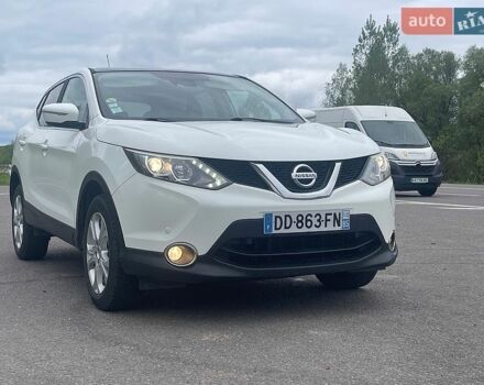 Белый Ниссан Кашкай, объемом двигателя 1.5 л и пробегом 240 тыс. км за 13600 $, фото 1 на Automoto.ua