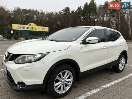 Ниссан Кашкай 2015 в Чернигове на Automoto.ua Белый Ниссан Кашкай, объемом двигателя 1.2 л и пробегом 107 тыс. км за 12500 $, фото 1 на Automoto.ua