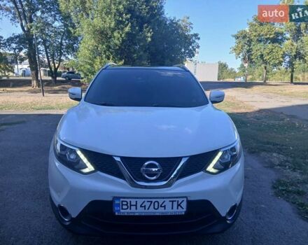 Белый Ниссан Кашкай, объемом двигателя 1.6 л и пробегом 174 тыс. км за 15000 $, фото 1 на Automoto.ua