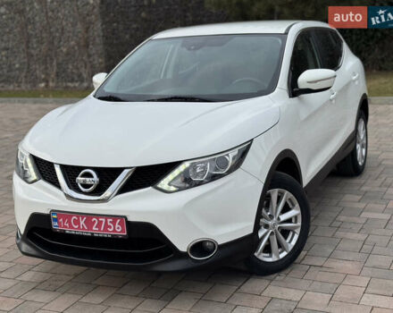 Белый Ниссан Кашкай, объемом двигателя 1.5 л и пробегом 153 тыс. км за 15650 $, фото 1 на Automoto.ua