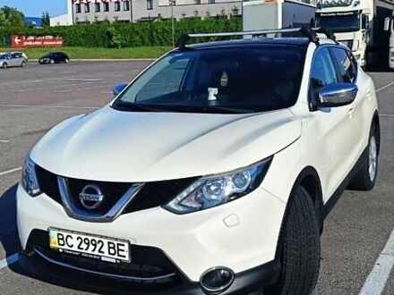 Белый Ниссан Кашкай, объемом двигателя 1.2 л и пробегом 128 тыс. км за 13800 $, фото 1 на Automoto.ua