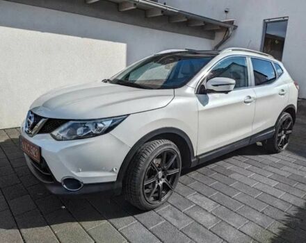 Белый Ниссан Кашкай, объемом двигателя 1.6 л и пробегом 167 тыс. км за 12999 $, фото 1 на Automoto.ua