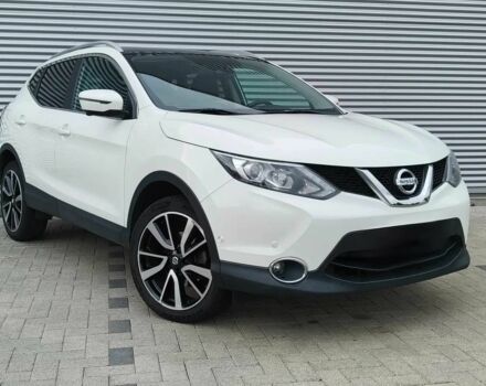 Белый Ниссан Кашкай, объемом двигателя 1.5 л и пробегом 70 тыс. км за 10000 $, фото 1 на Automoto.ua