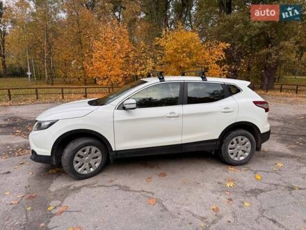 Ніссан Кашкай 2017 у Сумах на Automoto.ua Білий Ніссан Кашкай, об'ємом двигуна 2 л та пробігом 76 тис. км за 14500 $, фото 1 на Automoto.ua