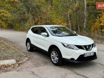 Белый Ниссан Кашкай, объемом двигателя 1.6 л и пробегом 158 тыс. км за 16400 $, фото 1 на Automoto.ua