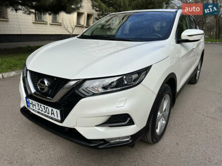 Ниссан Кашкай 2017 в Одессе на Automoto.ua Белый Ниссан Кашкай, объемом двигателя 1.6 л и пробегом 86 тыс. км за 17999 $, фото 1 на Automoto.ua