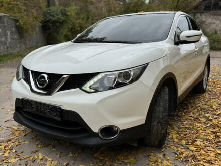 Белый Ниссан Кашкай, объемом двигателя 1.2 л и пробегом 108 тыс. км за 15000 $, фото 1 на Automoto.ua