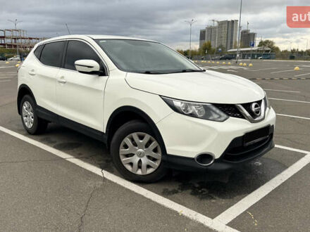 Белый Ниссан Кашкай, объемом двигателя 1.2 л и пробегом 56 тыс. км за 16700 $, фото 1 на Automoto.ua