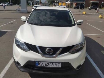 Ниссан Кашкай 2017 в Киеве на Automoto.ua Белый Ниссан Кашкай, объемом двигателя 1.2 л и пробегом 130 тыс. км за 17000 $, фото 1 на Automoto.ua