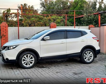 Белый Ниссан Кашкай, объемом двигателя 1.2 л и пробегом 171 тыс. км за 15000 $, фото 1 на Automoto.ua