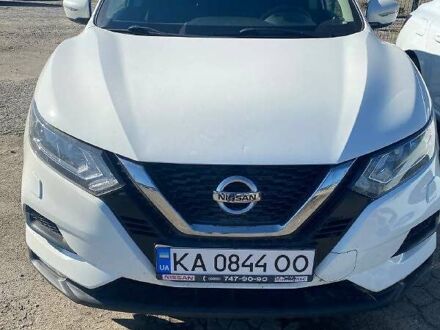 Ніссан Кашкай 2018 у Києві на Automoto.ua Білий Ніссан Кашкай, об'ємом двигуна 1.2 л та пробігом 171 тис. км за 14800 $, фото 1 на Automoto.ua