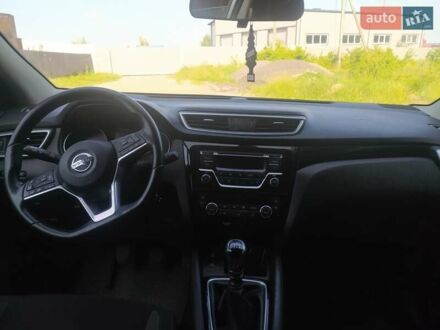 Білий Ніссан Кашкай, об'ємом двигуна 1.2 л та пробігом 81 тис. км за 14800 $, фото 1 на Automoto.ua