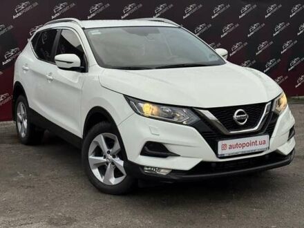 Белый Ниссан Кашкай, объемом двигателя 1.2 л и пробегом 143 тыс. км за 15000 $, фото 1 на Automoto.ua