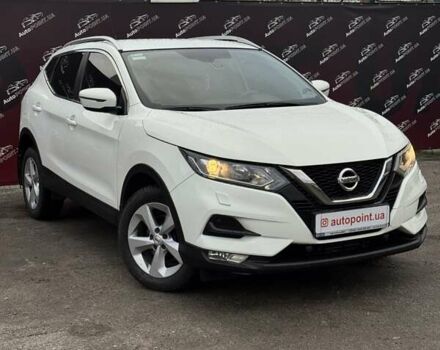 Белый Ниссан Кашкай, объемом двигателя 1.2 л и пробегом 143 тыс. км за 15000 $, фото 1 на Automoto.ua