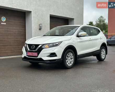 Белый Ниссан Кашкай, объемом двигателя 1.6 л и пробегом 245 тыс. км за 14800 $, фото 1 на Automoto.ua