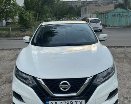 Белый Ниссан Кашкай, объемом двигателя 1.2 л и пробегом 95 тыс. км за 15000 $, фото 1 на Automoto.ua