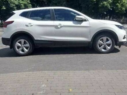 Белый Ниссан Кашкай, объемом двигателя 1.6 л и пробегом 120 тыс. км за 17000 $, фото 1 на Automoto.ua