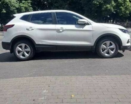 Белый Ниссан Кашкай, объемом двигателя 1.6 л и пробегом 120 тыс. км за 17000 $, фото 1 на Automoto.ua