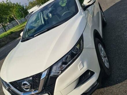 Ніссан Кашкай 2018 у Шполе на Automoto.ua Білий Ніссан Кашкай, об'ємом двигуна 1.2 л та пробігом 55 тис. км за 17200 $, фото 1 на Automoto.ua