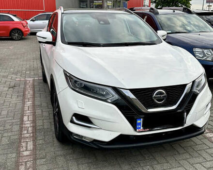 Белый Ниссан Кашкай, объемом двигателя 1.6 л и пробегом 102 тыс. км за 18000 $, фото 1 на Automoto.ua