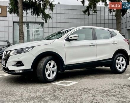 Белый Ниссан Кашкай, объемом двигателя 1.6 л и пробегом 75 тыс. км за 19500 $, фото 1 на Automoto.ua