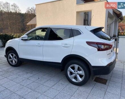 Ниссан Кашкай 2020 в Киеве на Automoto.ua Белый Ниссан Кашкай, объемом двигателя 2 л и пробегом 111 тыс. км за 20200 $, фото 1 на Automoto.ua