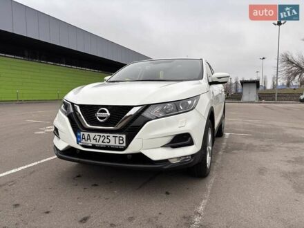 Ниссан Кашкай 2020 в Киеве на Automoto.ua Белый Ниссан Кашкай, объемом двигателя 1.2 л и пробегом 62 тыс. км за 19950 $, фото 1 на Automoto.ua