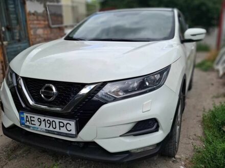 Ниссан Кашкай 2021 в Днепре (Днепропетровске) на Automoto.ua Белый Ниссан Кашкай, объемом двигателя 2 л и пробегом 52 тыс. км за 19000 $, фото 1 на Automoto.ua